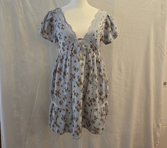 Urban Outfitters Peasant Floral Lace-Trimmed Mini Dress Blue Size Small - Picture 1 of 11